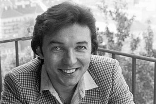 Karel Gott: Posměšná přezdívka od Přenosilové. Zklamání muže, který jej naučil zpívat - Médium.cz